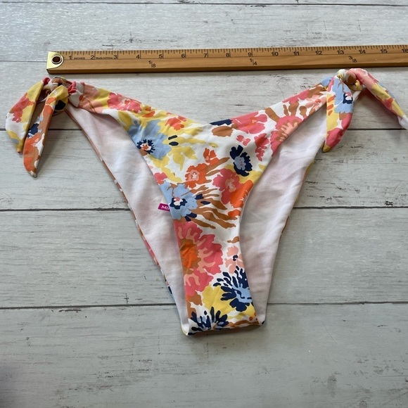 Roxy Pt beach classics cheeky hl floral bikini bottom M - Picture 2 of 8